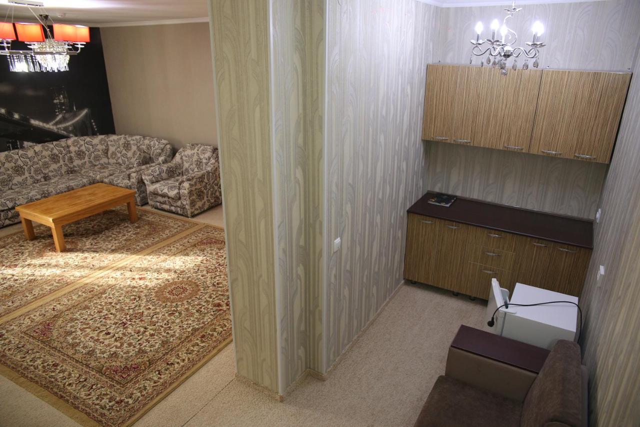 Sweet Home Hotel Atyraū 외부 사진